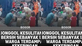 Warga kesulitan air bersih.