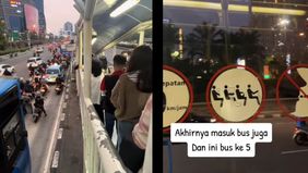 Menunggu antrian di tangga JPO.