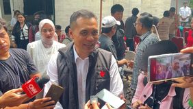 Ada dua orang yang bergabung dengan Pramono-Rano 