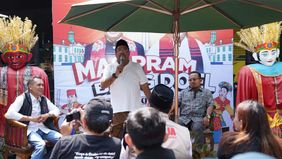 Puluhan jaringan relawan pemenangan Mas Pram-Bang Doel menggelar konsolidasi di Warung Garasi Si Doel, Karang Asri, Lebak Bulus, Jakarta Selatan, Jumat, 6 September 2024.