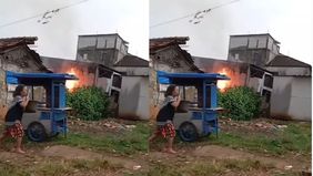 Pria tersebut langsung dilarikan ke rumah sakit.