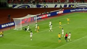 Pertandingan kualifikasi Piala Dunia 2026 antara Timnas Indonesia dan Australia yang berlangsung di Stadion Gelora Bung Karno (GBK) berakhir dengan skor imbang 0-0.