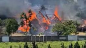 Terjadi kebakaran yang melanda sebuah bangunan rumah di Jalan Dago, Bandung pada Jumat, 13 September 2024 siang.