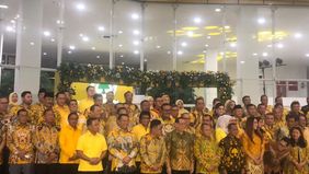 Ketua Umum Partai Golkar, Bahlil Lahadalia, dikabarkan akan mengumumkan seorang kader baru yang akan bergabung dengan Partai Golkar pada Kamis, 7 November 2024 ini.