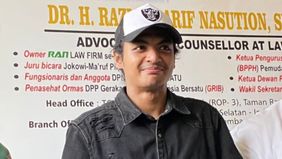 Razman Nasution membeberkan alasan Vadel tak bisa hadir di pemanggilan hari ini karena sedang sakit.