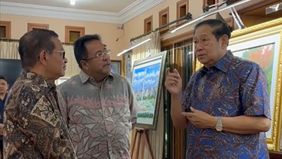 Pramono Anung dan Rano Karno temui Presiden ke-6 RI, Susilo Bambang Yudhoyono (SBY) di kediamannya Puri Cikeas, Bogor, Jawa Barat, Sabtu, 21 September 2024.