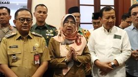 Masriwati, ASN Pemerintah Kota (Pemkot) Bekasi yang belakangan viral karena ngamuk dan memprotes tetangganya beribadah akhirnya meminta maaf.