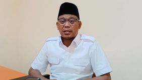 Imam akan menaikan kesejahteraan guru di Depok.