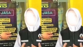 Dunia maya dibuat gempar oleh beredarnya video seorang guru dan siswi di Gorontalo yang menjadi viral karena melakukan hal tak senonoh. Dalam video yang beredar, sang guru berusia 57 tahun tega menyetubuhi siswinya yang usia 17 tahun di sebuah gubuk 