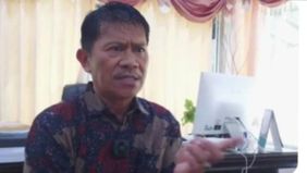 Belakangan ini publik sempat dihebohkan dengan kemunculan sebuah video yang memperlihatkan guru dan siswi di salah satu sekolah di Gorontalo. Kabarnya, hubungan mereka sudah terjalin sejak beberapa tahun silam hingga akhirnya terbongkar. 