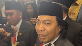 Komedian Alfiansyah Bustami alias Komeng resmi dilantik menjadi anggota Dewan Perwakilan Daerah (DPD) RI periode 2024-2029.