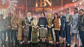 Hari Batik Nasional (HBN) menjadi momentum untuk mempertahankan identitas dan warisan budaya Indonesia yang tidak dimiliki negara lain.