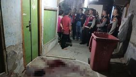 Seorang pria berinisial RFM meninggal setelah dikeroyok oleh sekelompok orang di Kampung Bunderan, Kelurahan Kamal Muara, Penjaringan, Jakarta Utara, pada Rabu malam, 2 Oktober.