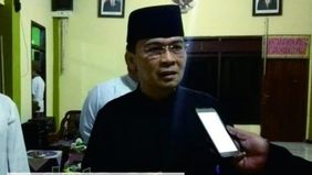 Dalam dinamika politik Indonesia, nama Sutrisno mantan Bupati Kediri sempat jadi sorotan. Namun bukan hanya pada dirinya, melainkan pada tiga istri eks Bupati tersebut yang juga ternyata politisi.