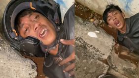 Sebuah video yang sedang viral di media sosial menunjukkan aksi seorang pria yang diduga sebagai jambret, berpura-pura terkena asma saat tertangkap warga.