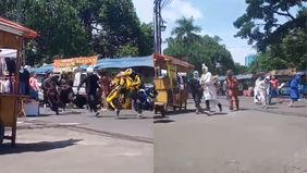 Publik di Kota Bandung dihebohkan dengan sebuah video yang beredar di media sosial. Video tersebut memperlihatkan ketika sekelompok orang yang meniru atau cosplay berkostum super hero berlarian ketika mereka dikejar oleh sejumlah petugas Satpol PP.