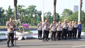 Kepolisian mengerahkan 1.758 personel gabungan untuk mengamankan aksi massa dan mahasiswa di depan Gedung DPR/DPD/MPR RI serta Patung Kuda, Jakarta Pusat, pada Jumat (11/10/2024).