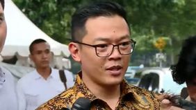 Wakil Ketua Harian DPP Partai Gerindra periode 2020-2025, Sugiono baru saja dipanggil ke kediaman rumah Presiden terpilih Prabowo Subianto di Kertanegara, Jakarta Selatan, pada Senin sore, 14 Oktober 2024.