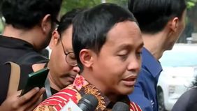 Raja Juli Antoni yang merupakan politikus dari Partai Solidaritas Indonesia (PSI) itu menjadi salah satu tokoh yang dipanggil Prabowo ke rumahnya. Raja Juli hadir di Kertanegara pada Senin, 14 Oktober 2024 ini.