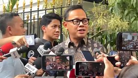 Mantan Wali Kota Bogor, Bima Arya Sugiarto turut dipanggil ke kediaman Presiden Terpilih Prabowo Subianto di Kertanegara, Jakarta Selatan, Selasa (15/10/2024).