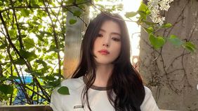 Aktris Han So-hee dan aktor Won Bin turut menghadiri upacara penghormatan dan pemakaman Kim Sae Ron, yang ditemukan meninggal di kediamannya di Seoul, Korea Selatan, pada Minggu 16 Febuari lalu.