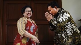 Sekretaris Jenderal(Sekjen) DPP PDI Perjuangan (PDIP) Hasto Kristiyanto mengatakan bahwa Presiden Kelima RI Megawati Soekarnoputri dengan Presiden Kedelapan RI Prabowo Subianto pasti akan bertemu.