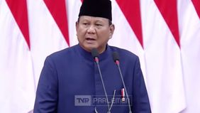 Presiden RI Prabowo Subianto bersumpah di hadapan Tuhan Yang Maha Esa dan seluruh rakyat Indonesia untuk menjalankan pemerintahan sesuai dengan amanat Undang-Undang Dasar (UUD) 1945 untuk berbakti kepada bangsa dan negara.