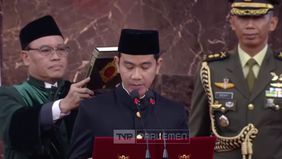 Gibran Rakabuming Raka, putra sulung Presiden Joko Widodo secara resmi dilantik sebagai Wakil Presiden Republik Indonesia.