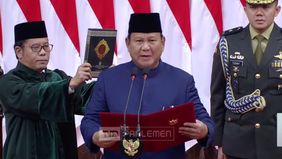 Prabowo Subianto mengucapkan sumpah jabatan sebagai Presiden Republik Indonesia. Dengan demikian, Prabowo sudah resmi menjadi RI-1 untuk periode 2024-2029. Pengucapan sumpah ini dilaksanakan dalam sidang paripurna MPR RI di Senayan, Jakarta, (20/10/2