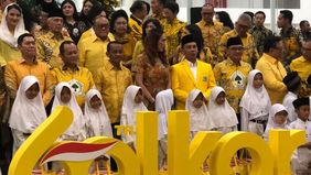 Ketua Umum Partai Golkar, Bahlil Lahadalia, menyatakan bahwa mantan Menko Maritim dan Investasi, Luhut Binsar Pandjaitan, masih menjadi bagian dari pemerintahan karena pemikirannya masih diperlukan.