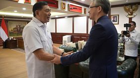 Menteri Pertahanan RI Sjafrie Sjamsoeddin menerima kunjungan kehormatan Duta Besar China Untuk Indonesia H.E. Mr. Wang Lutong, di kantor Kementerian Pertahanan, Jakarta, pada Kamis (24/10).