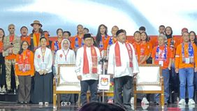 Calon wakil gubernur Jakarta nomor urut 3, Rano Karno, menyampaikan pernyataan tertutup dalam debat kedua Pilgub Jakarta 2024