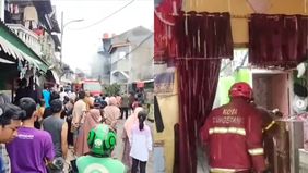 Badan Penganggulangan Bencana Daerah (BPBD) Kota Tangerang mengunggah momen kebakaran di Kampung Cikoneng, Kelurahan Gandasari, Kecamatan Jatiuwung, Kota Tangerang, pada Senin, 28 Oktober 2024. 