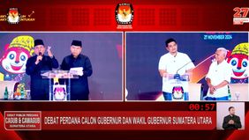 Dua pasangan calon Gubernur dan Wakil Gubernur Sumatera Utara yang bertarung pada pemilihan kepala daerah (Pilkada) 2024 dan menjalani debat publik perdana mereka pada Rabu malam (31/10/2024).