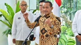 Menteri Energi dan Sumber Daya Mineral (ESDM) Bahlil Lahadalia menyampaikan skema pemberian subsidi LPG 3 Kg diusulkan untuk tetap dilanjutkan.