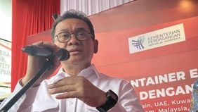 Menteri Perdagangan Indonesia, Budi Santoso, berencana menindak tegas platform e-commerce yang menjual iPhone 16 dan Google Pixel tanpa izin resmi pemerintah.