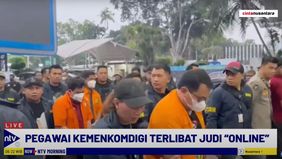 Fenomena judi online di Indonesia telah menjadi perhatian serius dari pemerintah, terutama dalam hal pengawasan terhadap pegawai pemerintah yang terlibat dalam praktik ilegal ini.