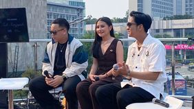 Prilly Latuconsina resmi berkolaborasi dengan grup Daun Jatuh di lagu 'Tuk Singgah' dengan sangat keren.