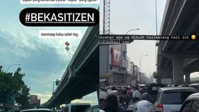 Para mobil dan motor tak bergerak.