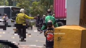 Kecelakaan lalu lintas tragis terjadi di Jalan Ahmad Yani, Bekasi Selatan, Kota Bekasi, yang melibatkan truk boks dan sepeda motor, mengakibatkan dua orang korban meninggal dunia. Kejadian ini menambah deretan kecelakaan di kawasan tersebut.