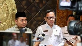 Kementerian Dalam Negeri (Kemendagri) telah mengeluarkan Surat Edaran (SE) kepada pemerintah daerah yang berisi instruksi penundaan distribusi bantuan sosial (bansos) yang bersumber dari Anggaran Pendapatan dan Belanja Daerah (APBD) menjelang Pilkada