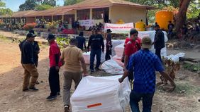 Menteri Sosial, Saifullah Yusuf, terus memastikan bahwa kebutuhan para penyintas erupsi Gunung Lewotobi dapat dipenuhi dengan mengirimkan bantuan logistik tanggap darurat tahap ketiga.