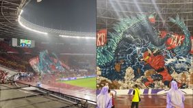 Pendukung setia Timnas Indonesia kembali menunjukkan kreativitas luar biasa mereka dengan menampilkan koreografi yang memukau untuk mendukung Skuad Garuda dalam pertandingan melawan Jepang. 