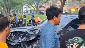 Jalan Jalur Sutera kembali menjadi sorotan pagi menjelang siang, akibat terjadinya kecelakaan lalu lintas yang cukup mengundang perhatian, Minggu, 17 November 2024.