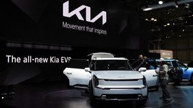 Harga Kia EV9 Dibanderol Mulai Dari Rp893,35 Juta.
