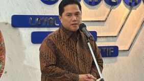 Menteri BUMN, Erick Thohir, menjelaskan bahwa perubahan dalam jajaran direksi dan komisaris perusahaan BUMN adalah hal yang wajar untuk memastikan kelangsungan perusahaan tersebut.