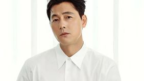 Agensi Artist Company yang mewakili Jung Woo Sung mengonfirmasi pada Minggu, 24 November 2024, bahwa aktor tersebut adalah ayah kandung dari anak laki-laki Moon Gabi, seorang model asal Korea Selatan.