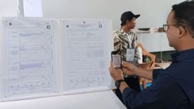 Mantan Gubernur Jakarta, Anies Baswedan, mengimbau agar para relawan terus memantau surat suara Pilkada 2024 yang tidak digunakan, guna mencegah potensi penyalahgunaan oleh pihak-pihak tertentu.