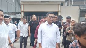 Calon Gubernur Banten, Andra Soni, mengungkapkan bahwa dukungan dari sejumlah tokoh dan ulama yang mengajak masyarakat untuk datang ke TPS sangat berperan penting dalam mendulang suara pada Pilkada Banten 2024.