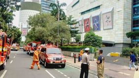 Kebakaran melanda salah satu restoran di Grand Indonesia, Jakarta Pusat, pada Rabu siang, 27 November 2024.